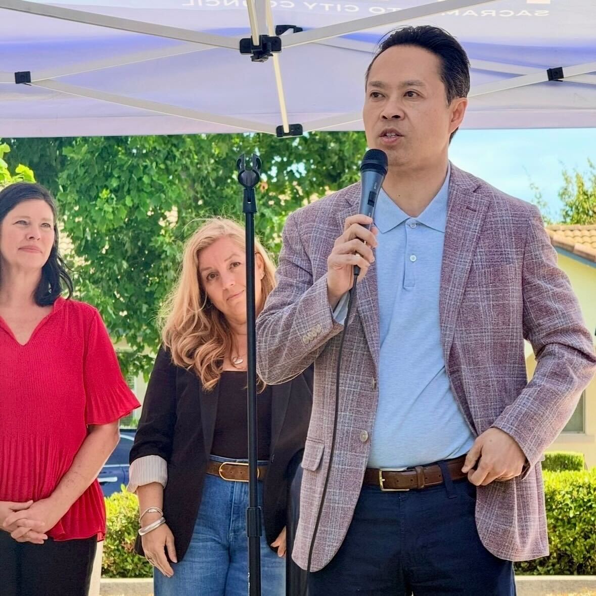 ThienHoCA's tweet photo. Today, I was honored to join State Senator/Majority Leader Angelique Ashby @SenatorAshby , Sacramento Councilmember Lisa Kaplan @CM_LisaKaplan and Sacramento Mayor Kevin McCarty for the sign installation and dedication of Sacramento’s first Veteran’s Park. https://t.co/Vj6mPCtQcq
