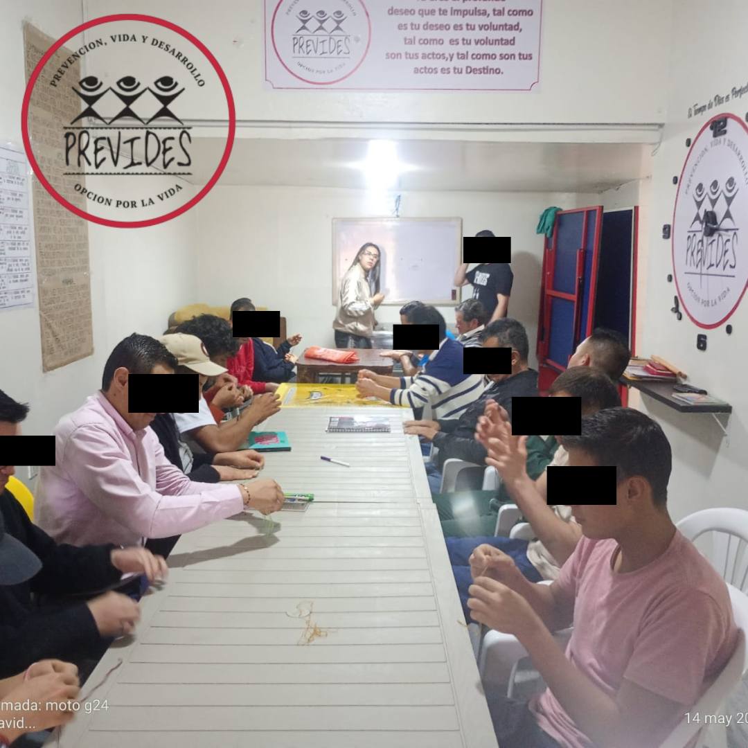 previdesduitama's tweet photo. Superar una adicción no es el final, es el comienzo.
Taller de artesanías.

PREVIDES, Duitama, Boyacá.

#prevides #duitama #controldeadicciones #prevencion #vida #salud #alcoholicosanonimos https://t.co/g3CTtZMH6u