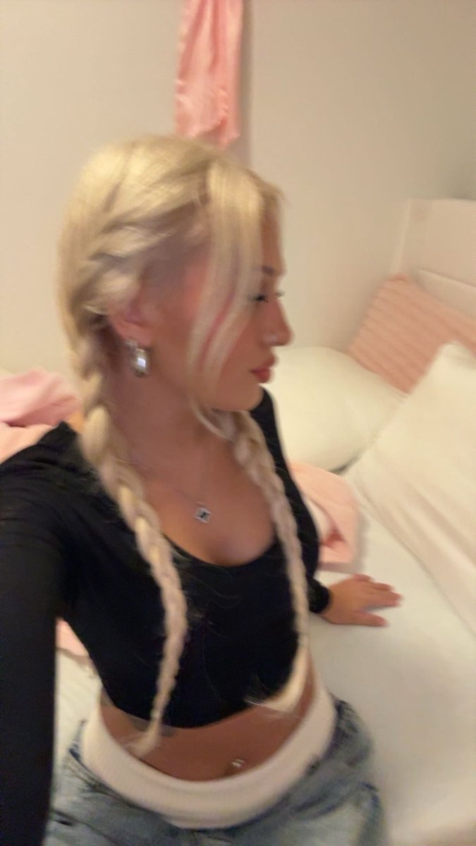 Goddess Gigi ♡ tweet media