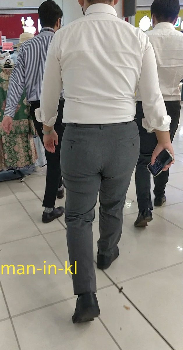 kenwuken21's tweet photo. He has that 🍑 shaped butt that fills up his slacks firmly, it almost unreal! Its either he has that running in his gene or squats day everyday. Either way. I just want to bury my face into them. 

➡️More photos and Videos ➡️ https://t.co/kUSFdMCA6U #execbutt #maninkl https://t.co/iylpoFuOzF