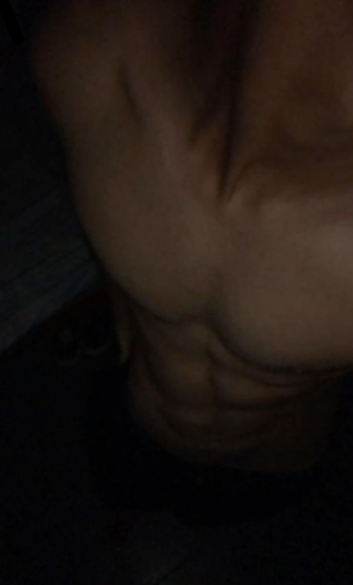 wookong23's tweet photo. Who wants their tongue on my body #abs #horny #nsfw #nsfwtw #nsfwtwt #porn #cnc #cock #bicep #nsfwtwtًً https://t.co/Po4EBTnoOw