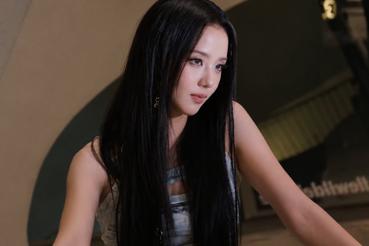 JISOO CHARTS tweet media