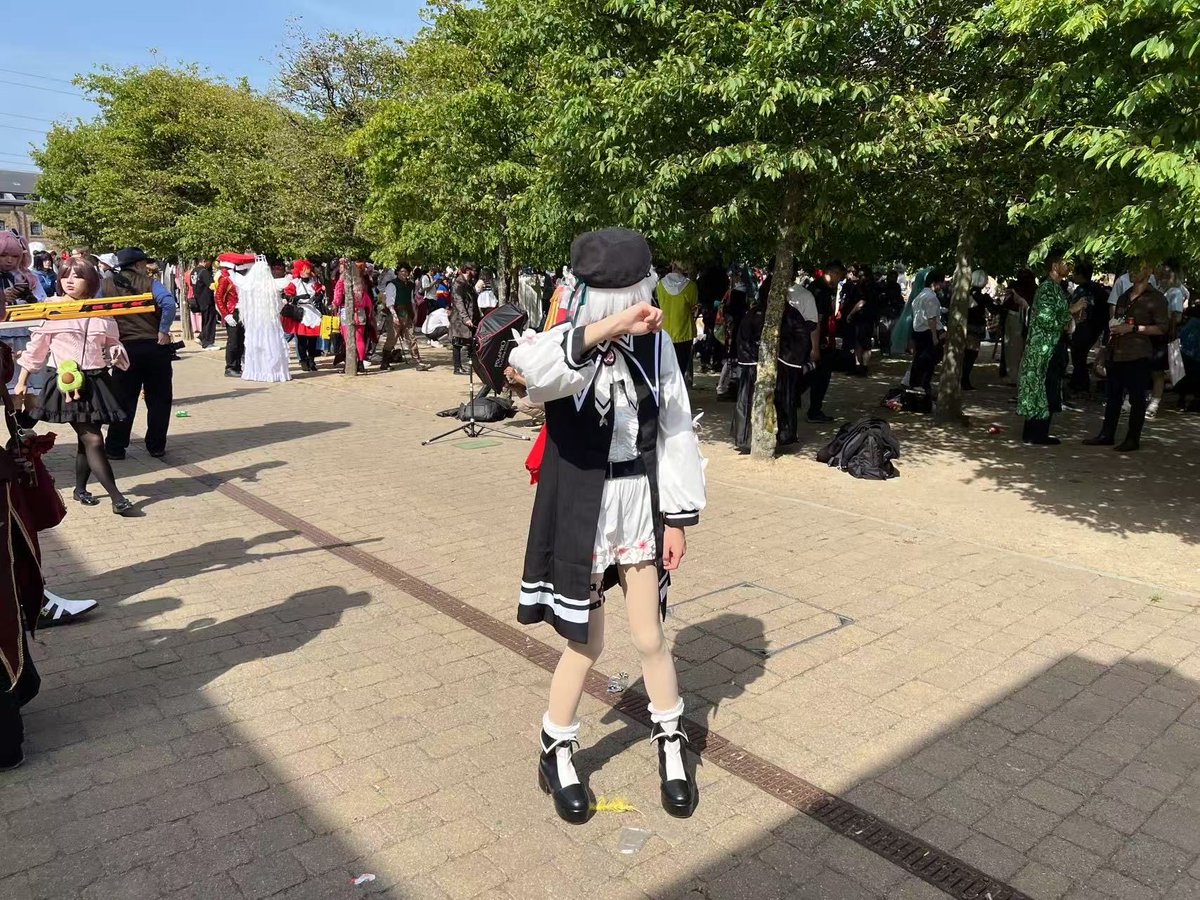 TrikoLari78l's tweet photo. 污秽的艾玛，强欲的艾玛，坏孩子艾玛.....
前几天的伦敦漫展，冷饭炒一下喵
#男娘 #樱羽艾玛 https://t.co/PvmojEEs3a
