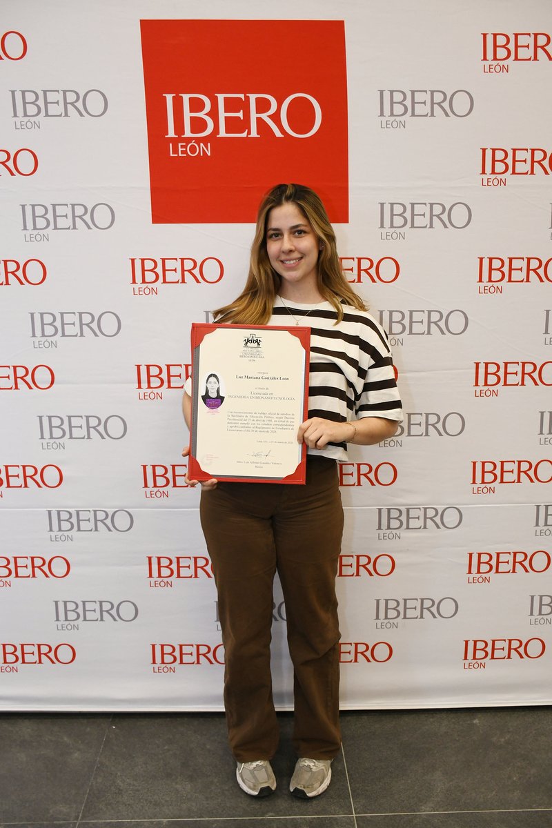 IberoLeon's tweet photo. Entregamos 173 títulos universitarios a egresadas y egresados de Licenciatura de la generación Otoño 2025. 

Por primera vez, este proceso se realizó en formato generacional, fortaleciendo el vínculo con nuestra comunidad egresada. 

Conoce más: https://t.co/wQHROKUoVR https://t.co/4zSP0nlfCr