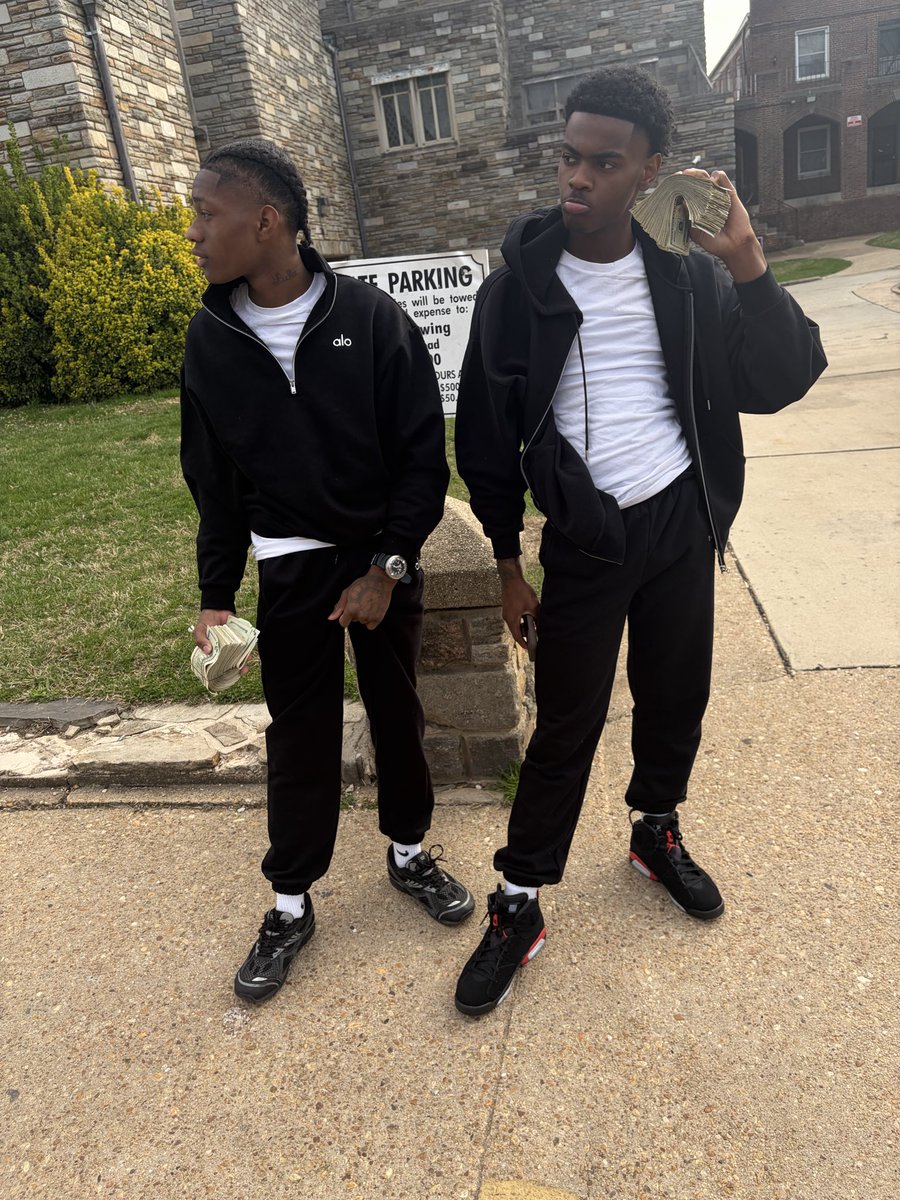 35 youngan💸 tweet media