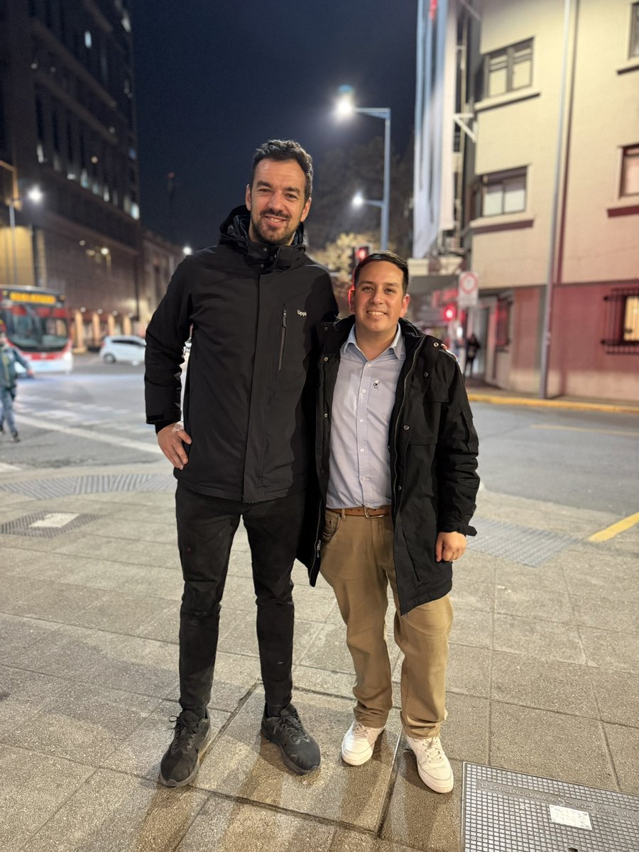 Tomás Vodanovic tweet media