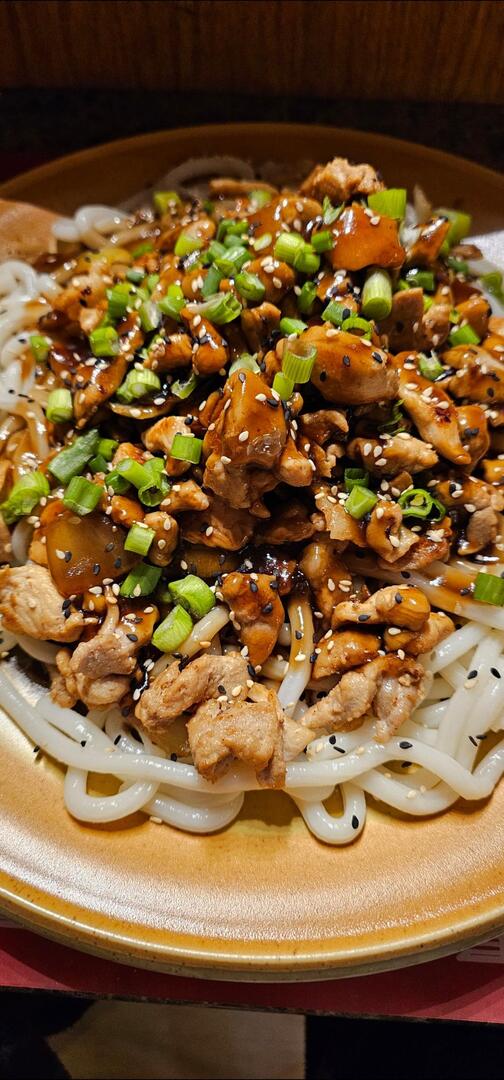 homevsfastfood's tweet photo. [Homemade] chicken teriyaki with udon
#homemade #chickenterryaki #udon #comfortfood #asianfusion #homecooking #food #recipes #foodpic #foodie #foodlover #cooking #hungry #goodfood #homecookingvsfastfood https://t.co/leYI9JYmQQ