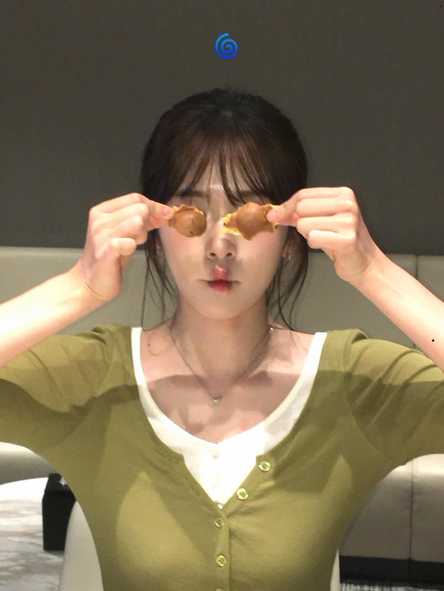 IVE AN YUJIN 아이브 안유진 tweet media
