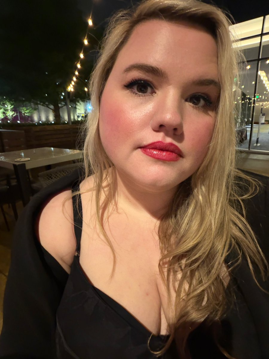 ✨Ashley ✨ tweet media