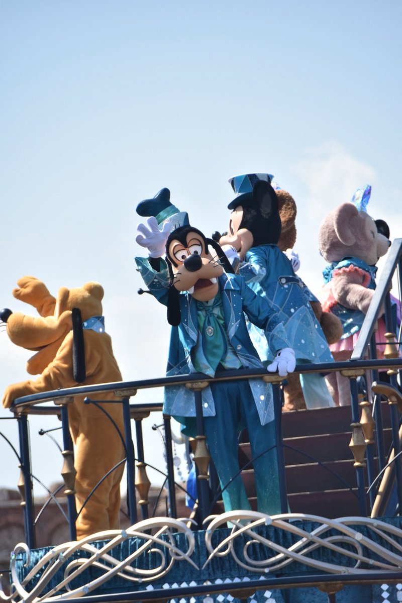 dreamic_key's tweet photo. こんないい天気の日はディズニー行きたい https://t.co/HC47a1BWtE