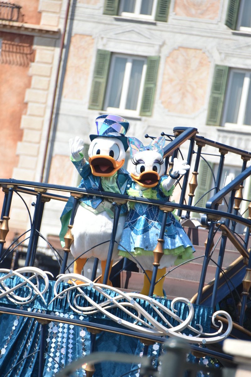 dreamic_key's tweet photo. こんないい天気の日はディズニー行きたい https://t.co/HC47a1BWtE