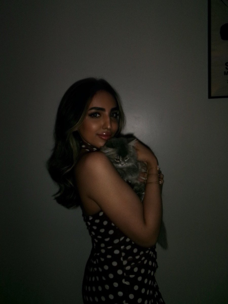 Ghalaauc's tweet photo. Lora and her mommy https://t.co/F50pkyOqF0