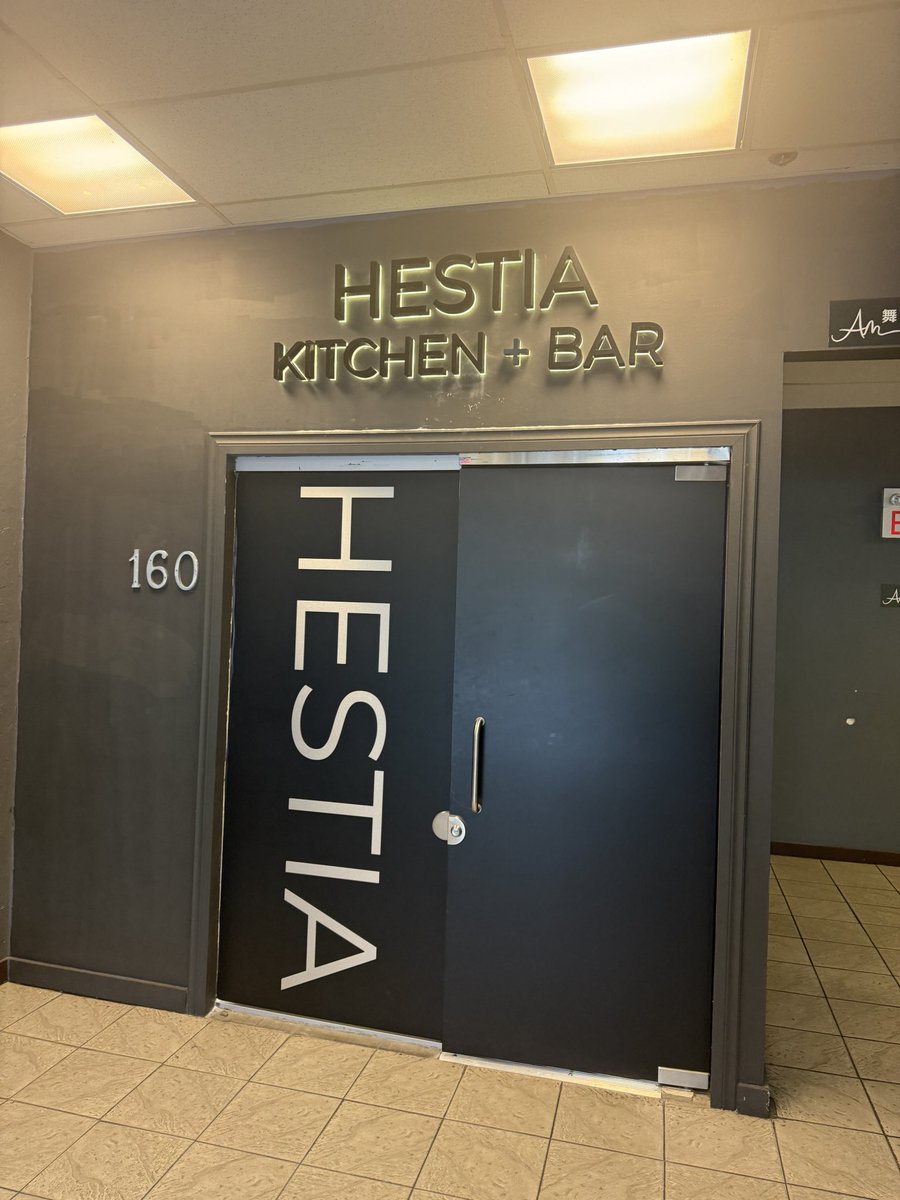 XRDROB's tweet photo. Hestia in Richmond BC is absolutely amazing food and decor were the best Ive experienced in the Vancouver area.
#xavier #richmond #michelin #lobster #wagyu https://t.co/CajdsY9hrZ