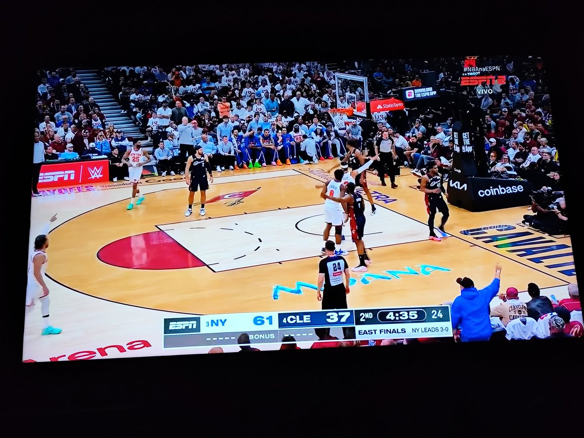 andraderobson36's tweet photo. Let's Go New York Knicks 💙 🧡 #NBAnaESPN https://t.co/G8gZ63b7B8