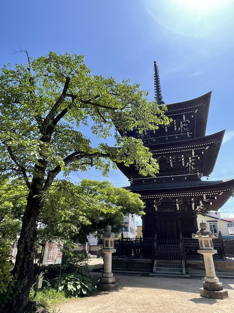 あかり tweet media