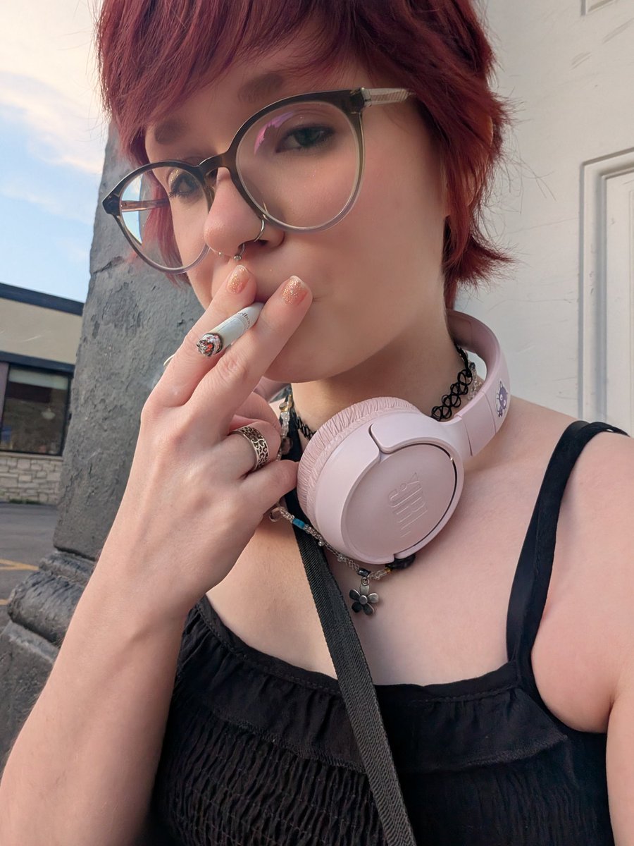 •rizi•👽•kittenplaynice• tweet media