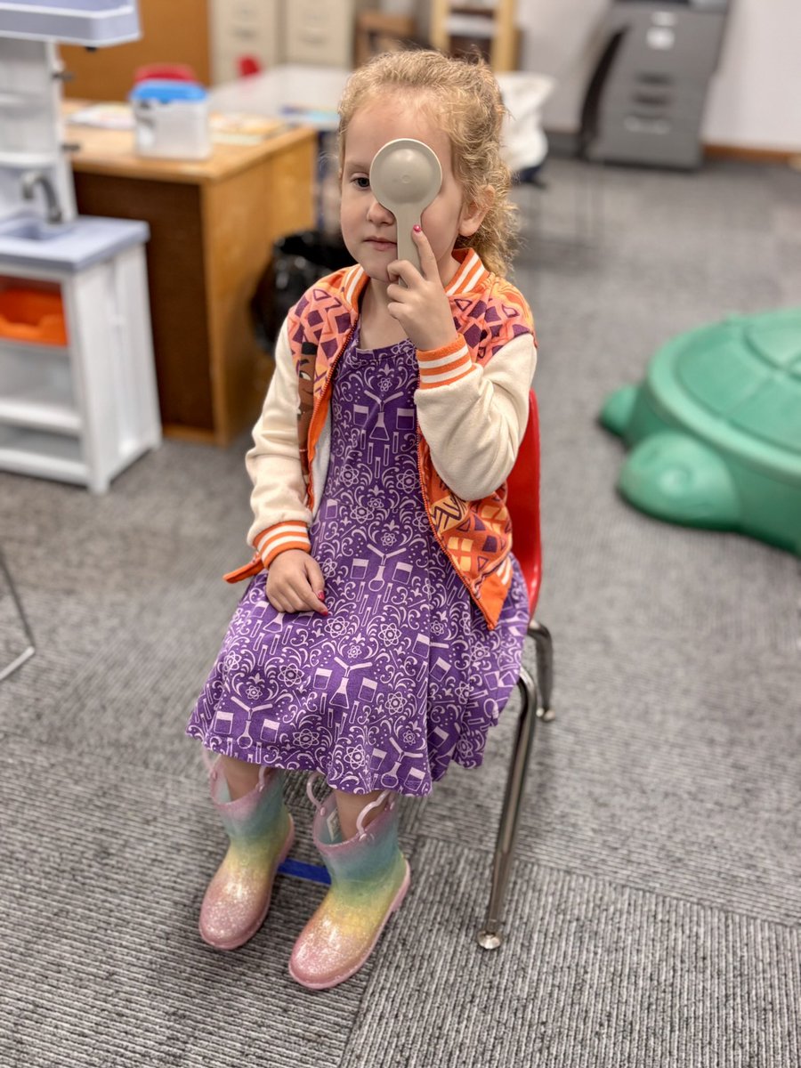 CardsComo's tweet photo. Vision plays a crucial role in the learning process - don’t forget to schedule a vision screening! 👀🤓

#ThunderbirdProud #ParentsAsTeachers https://t.co/fda8rb2HZr
