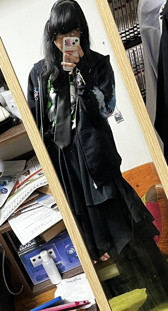 PASOKONCHAN's tweet photo. 講義と飯ソロコミュ障大学生ワイ、不適合 https://t.co/jOLlxuhhNJ