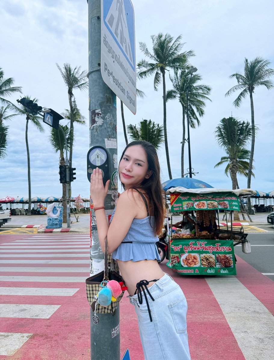 Team อ่านbio ก่อนdm tweet media