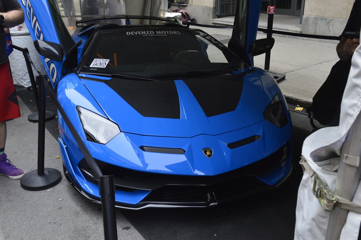 AlexDrawing01's tweet photo. This past weekend, I went to see the cars in downtown Montreal since it was the Formula 1 weekend. I blurred out license plates/any numbers related to cars. Part 1/3

#car #cars #Ferrari #Lamborghini #Mercedes #orange #yellow #blue https://t.co/k8A8c79qll