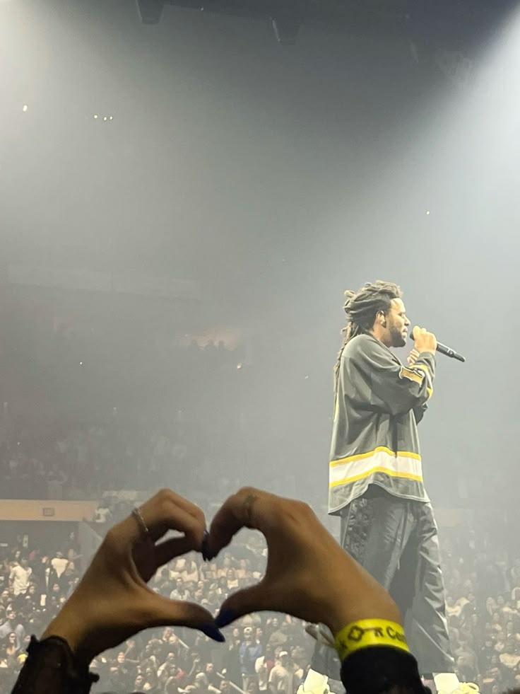 SanttttiMuks01's tweet photo. — Greatest of all time.❤️🫶 https://t.co/66LBPJMjr8