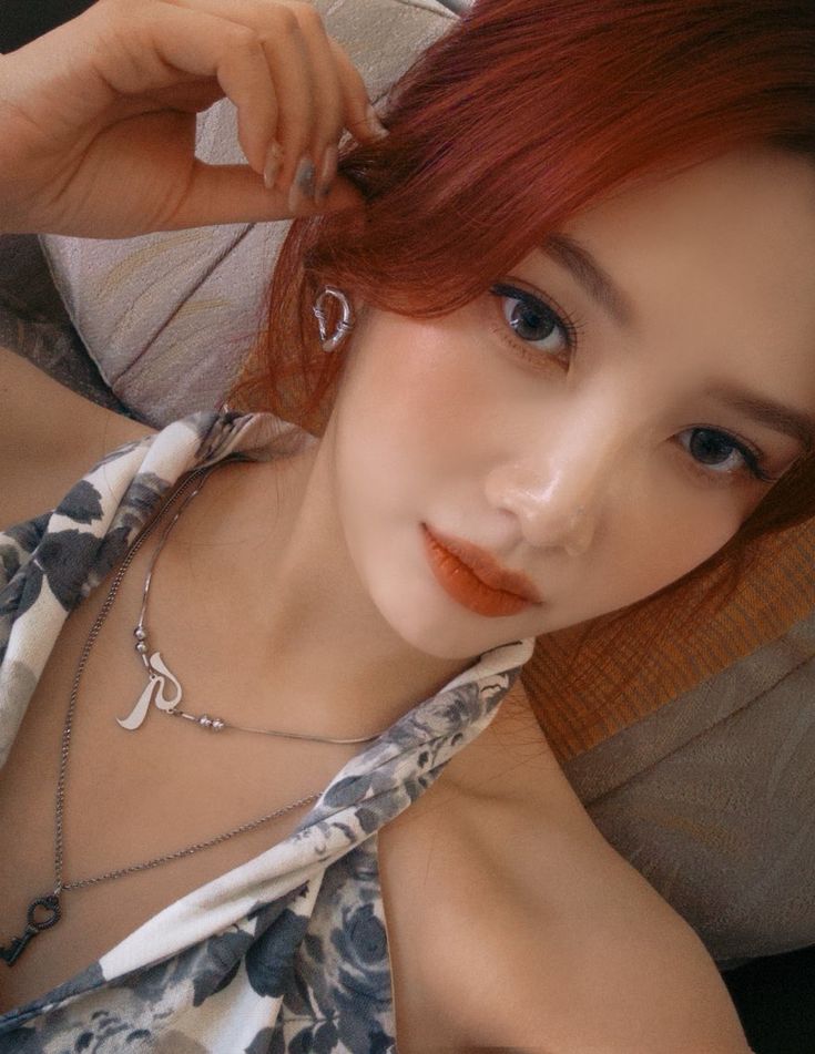 C27155262Camila's tweet photo. #WeMissYouJoy #조이보고싶어
#JOY #조이 #ParkSooyoung 
#RedVelvet #레드벨벳 @RVsmtown https://t.co/cYiLyZsndY