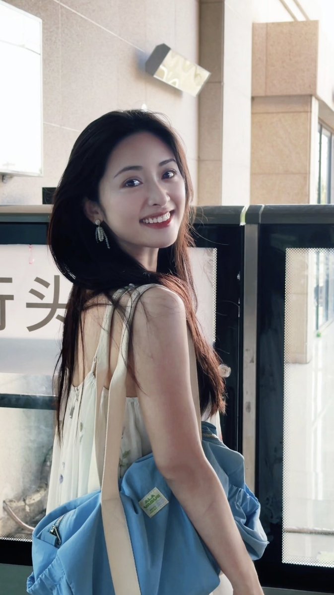 라이브러리 tweet media