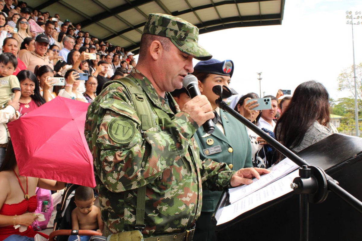 Cuarta División del Ejército Nacional tweet media