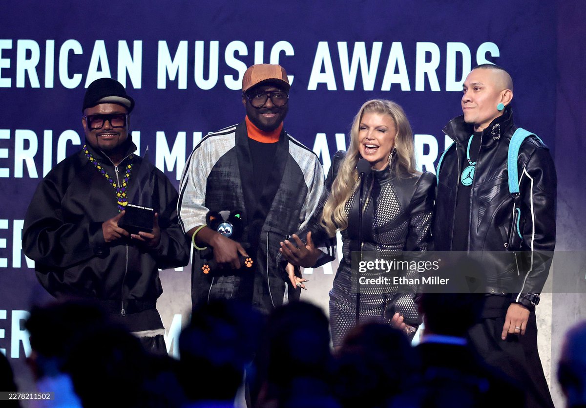 Portal Black Eyed Peas tweet media