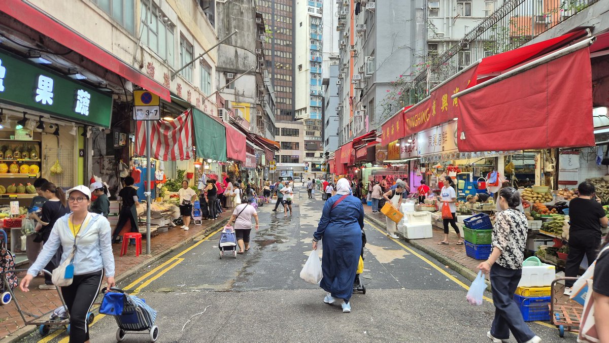 stevebiddle's tweet photo. Despite the change that has happened here in recent years HK is still one of the greatest cities in the world. https://t.co/YvbNseEEYC