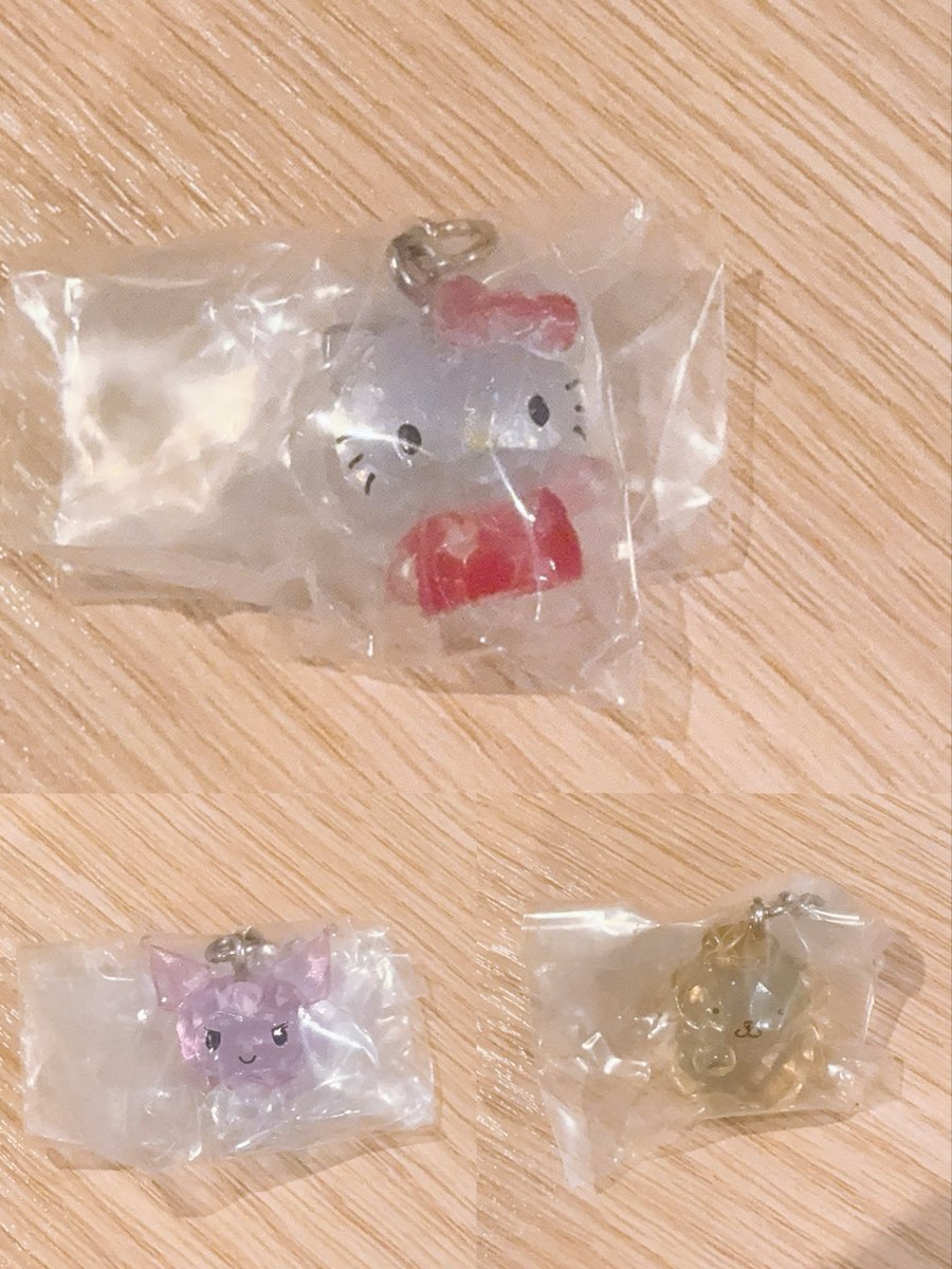 Kurukkidayo's tweet photo. @DDvajzkqmm92107 💕検索から失礼します。
当方画像のクリスタルキティ、ポムポムプリン、クロミ所持しております。
いずれかとリボンバニーとの交換可能でしょうか？
ご検討頂けますと幸いです。 https://t.co/hsDiaMMGtd