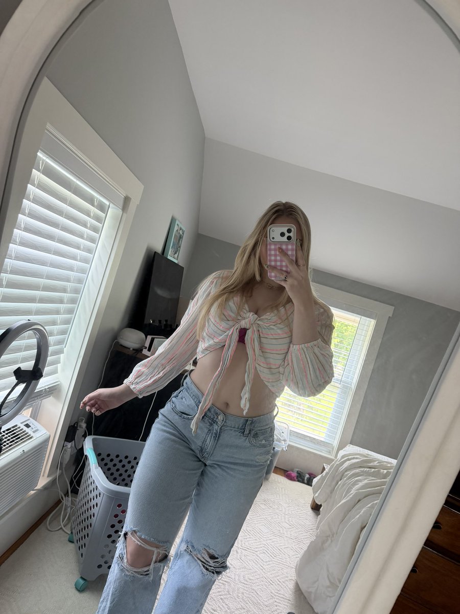 Bethany 🧁💕 tweet media