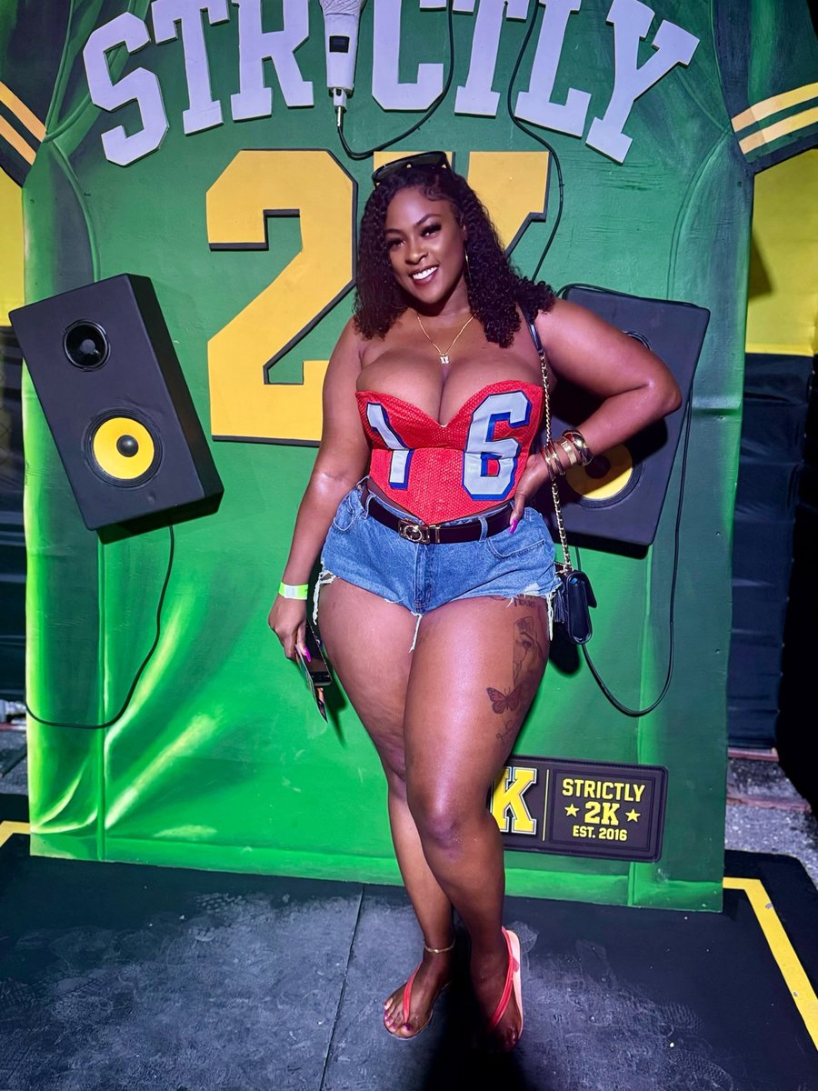Caribbean Beauty tweet media