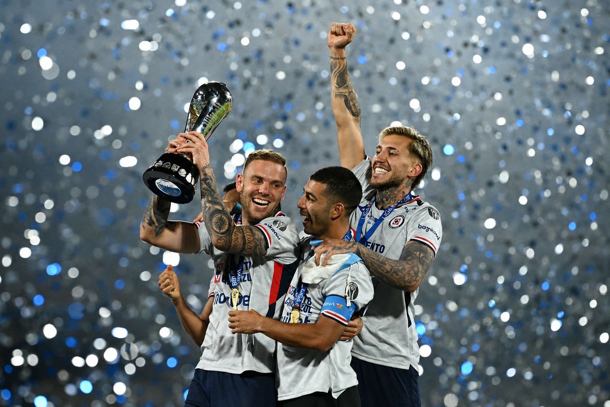 𝐃𝐢𝐞𝐠𝐨 CAMPEÓN tweet media
