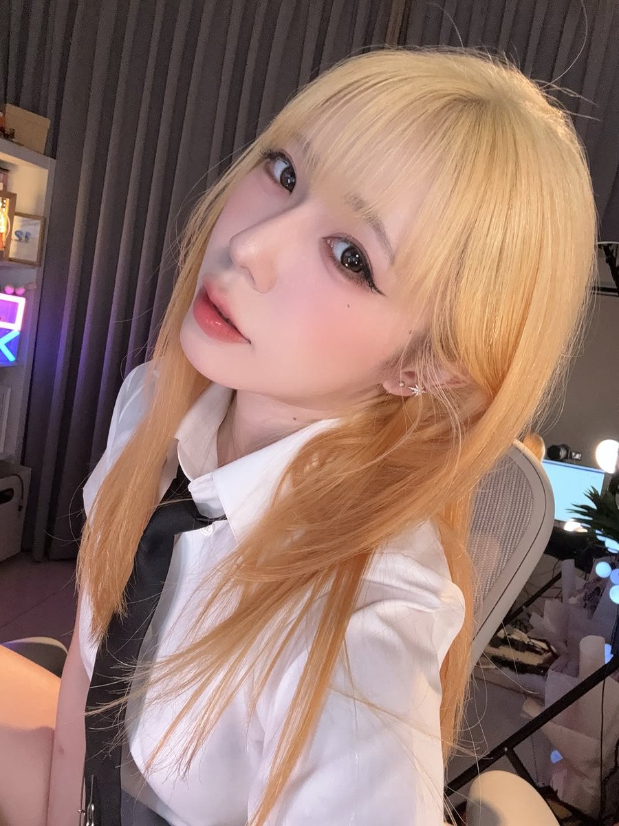 akaonikou763's tweet photo. 這誰🤨 https://t.co/JhWbSNXkMo