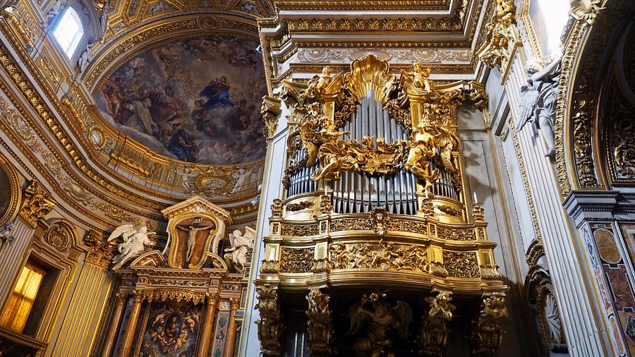 robbertleusink's tweet photo. The concert hall was invented by a Catholic priest

Philip Neri opened a room above a church in Rome in 1564

He brought in musicians, served food, let anyone in off the street

The Pope's theologians investigated him three times for being too informal

He was acquitted each time
He called it the Oratorio

Handel named his Messiah after it

The Church invented secular culture and then got blamed for suppressing it