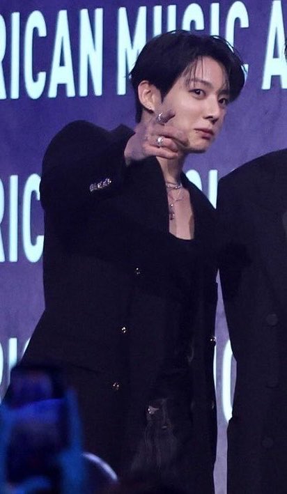 jungkook pics ♥︎ tweet media