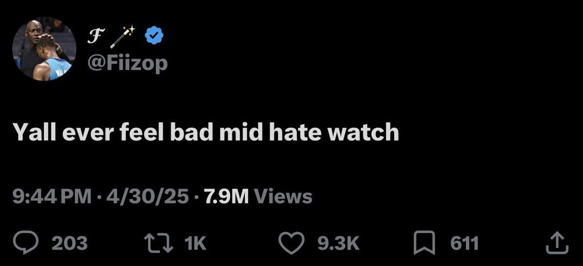 A ✩ tweet media