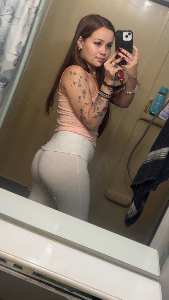 Goddess Chanel tweet media