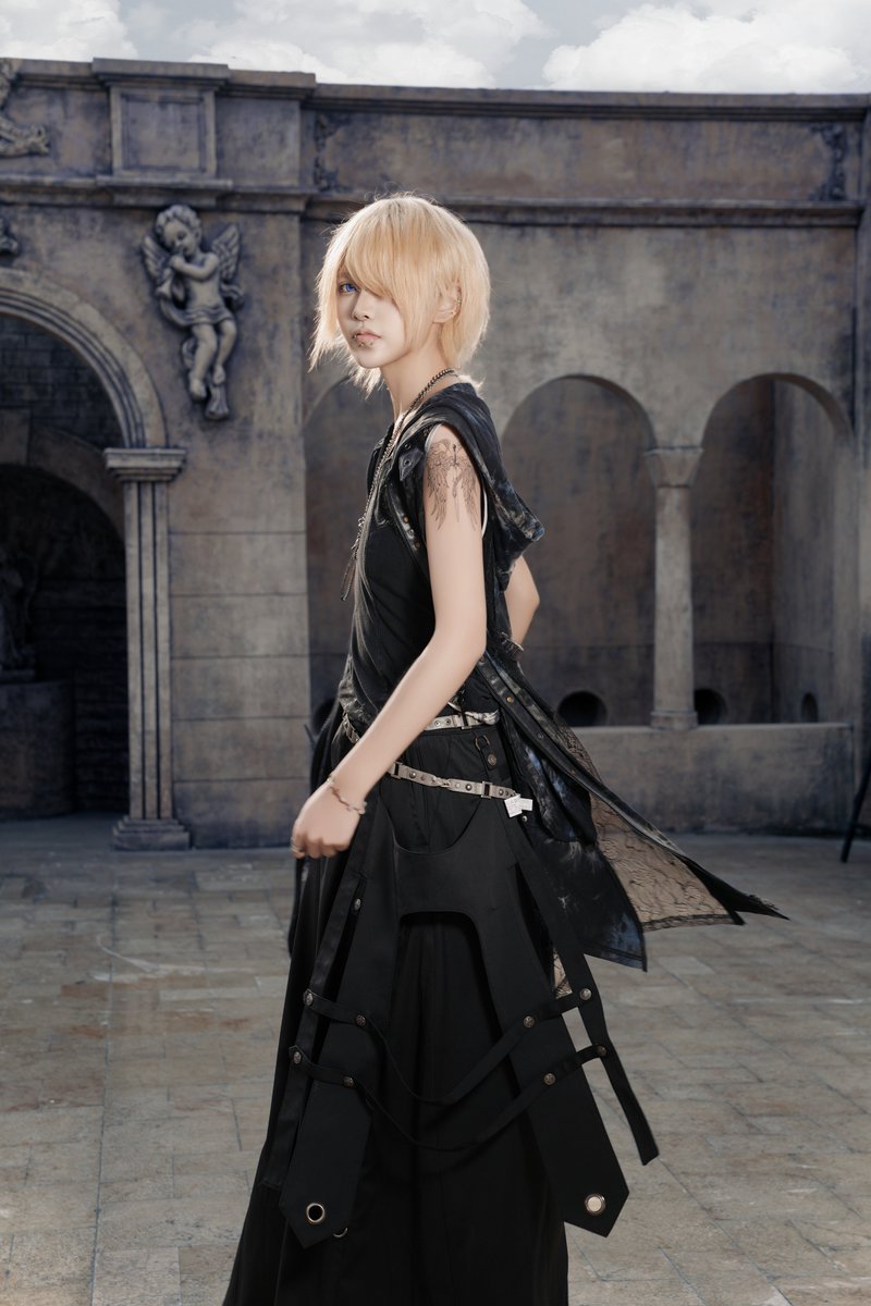 Ozz Croceブラック ジレ　商品番号【27】 ♰𝐎𝐳𝐳 𝐂𝐫𝐨𝐜𝐞×𝐎𝐳𝐳 𝐂𝐨𝐧𝐭𝐞 𝐂𝐨𝐨𝐫𝐝𝐢𝐧𝐚𝐭𝐢𝐨𝐧
