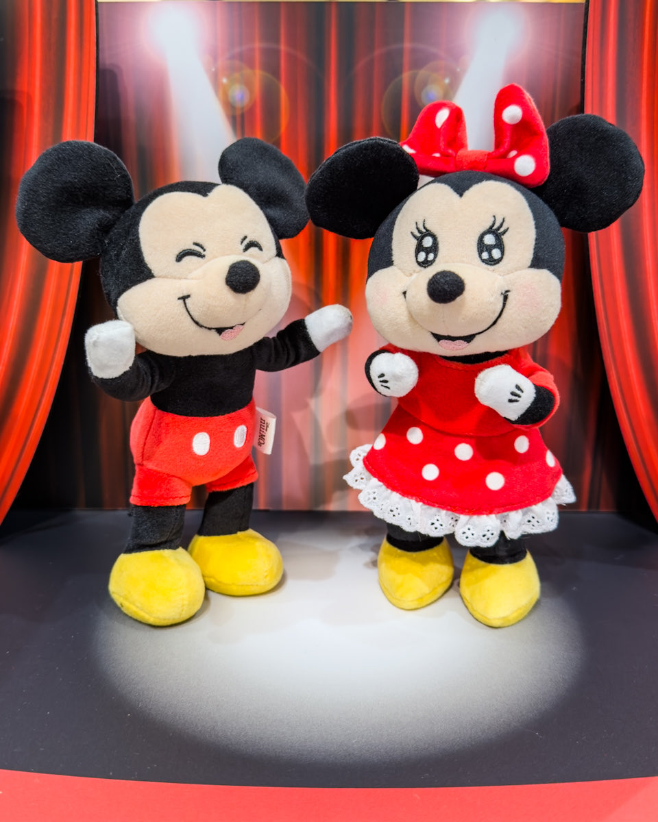 ディズニーストア」 nuiMOs(ぬいもーず)が表情を変えられる仕様に