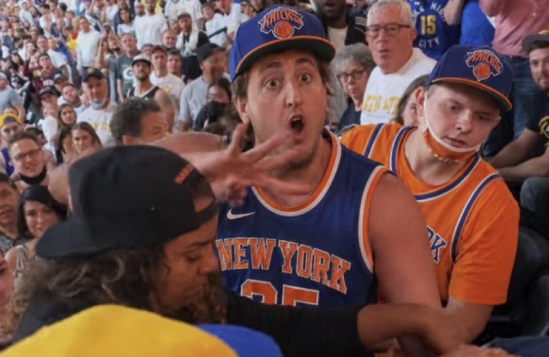 Hboogiee5's tweet photo. Let’s fucking Go!!! #Knicks in 4! https://t.co/i5fXSpwR6e
