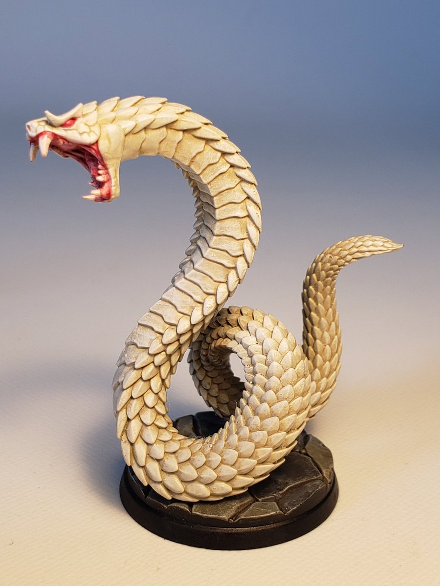 Viper307's tweet photo. #hotgoblin　さんで購入した
Artisan Guild　さんの

Giant Naga Snake A

完成

配色に悩んだのでアルビノに
僕はこれ得意な感じなので
動物系で悩むとアルビノに逃げそう

↓ https://t.co/FJtlM46KAf