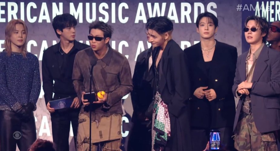 TAELY; ARIRANG tweet media