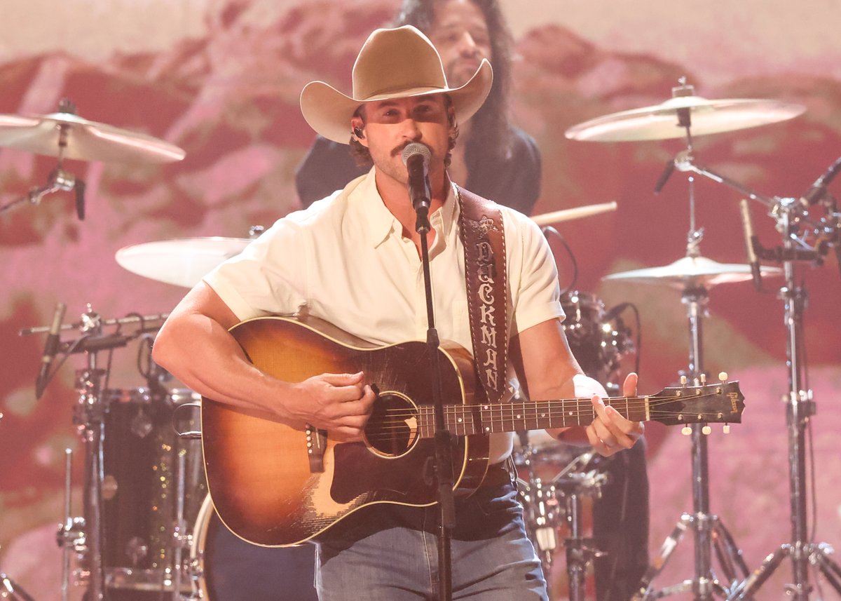 AMAs's tweet photo. .@RileyGreenMusic brought the great outdoors to the #AMAs stage. 🌵 https://t.co/9lIsZ9U65F