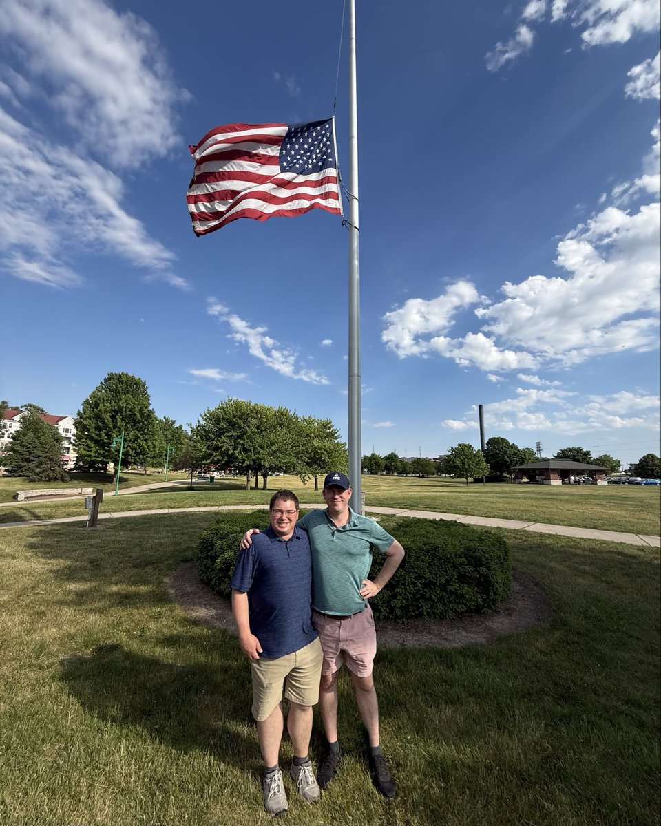 MarkForWI's tweet photo. Honored to join our community today in remembering the brave men and women who made the ultimate sacrifice in service to our country. Thank you to all who have served, and to the families whose sacrifices are carried long after the uniforms are put away. https://t.co/3pfxExu8hk