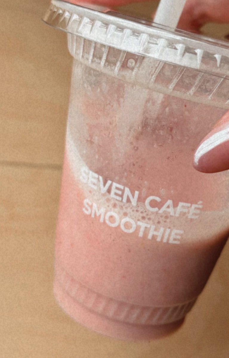 CafeLatte_coco's tweet photo. 久しぶりに飲んだ🍓🍌 https://t.co/bvQUDsfiJS