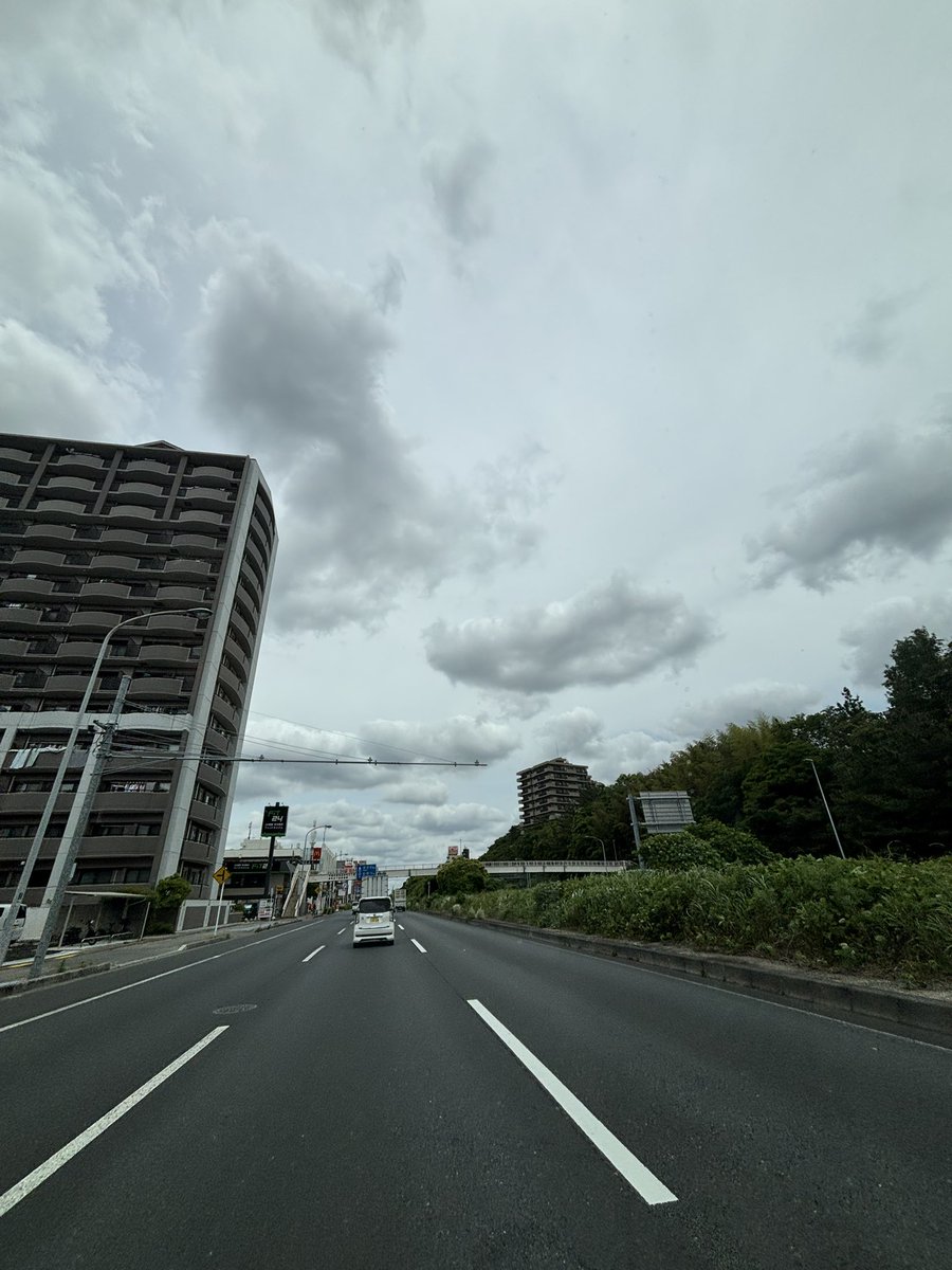 GoingOrder's tweet photo. GOODモーニング^ ^

火曜日の朝
空は雲☁️
遅めのスタート
ダラダラと出陣します

皆さん安全運転で参りましょう https://t.co/z4WvtNyNxv