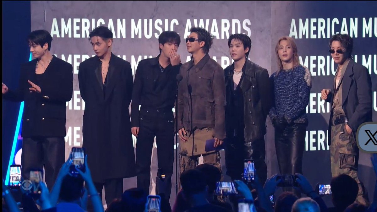 FollowTrick_AR's tweet photo. —🏆 #BTS ha ganado “Song Of The Summer” con  “Swim” en los American Music Awards 2026! 🇺🇸 

CONGRATULATIONS BTS
#BTSonAMAs https://t.co/ZRBgFkic2S