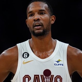 Legion Hoops tweet media